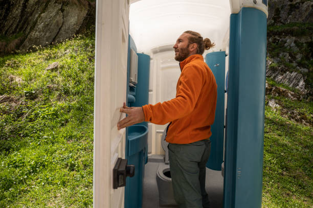 Best Emergency porta potty rental  in Louisburg, KS