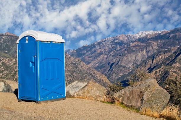 Best Affordable portable toilet rental  in Louisburg, KS