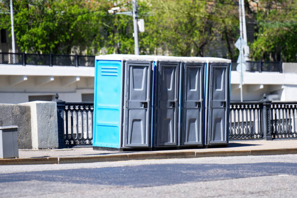 Best Temporary restroom rental  in Louisburg, KS